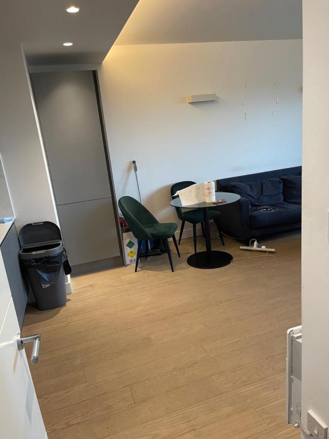 Lovely Bright, Modern 1-bed * Londra